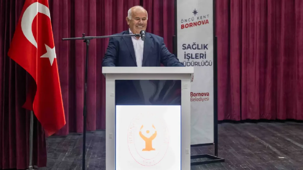 "Tüketim Toplumuna" anlamlı itiraz! Bornova'nın çınarları ders başı yaptı