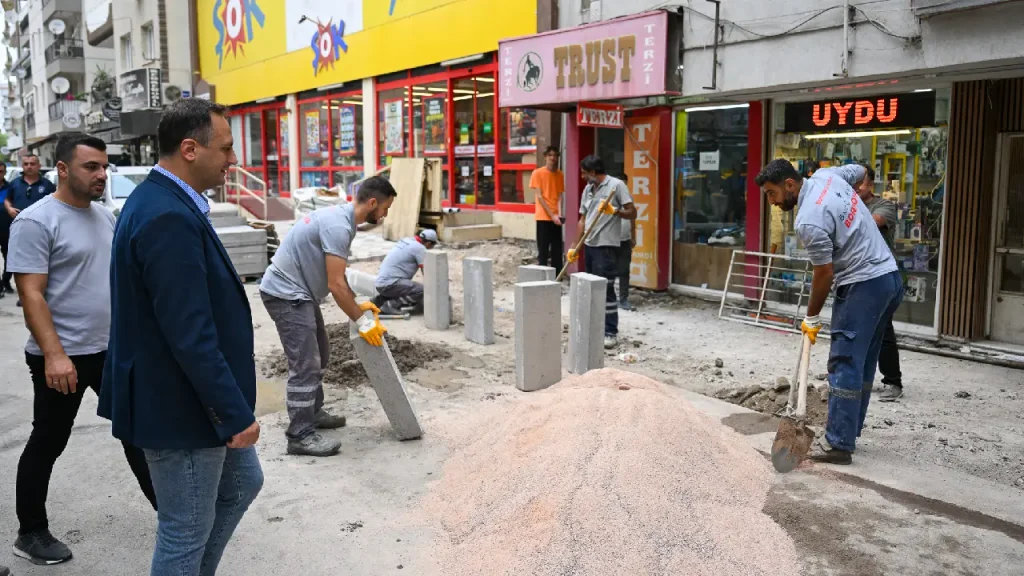 Zafer Caddesi’ne mimari ve ekolojik dokunuş: Bornova’nın kalbi yenileniyor!