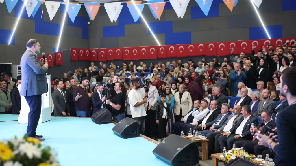 Buca'da gövde gösterisi: Saygılı'dan sert mesajlar ve çözüm vurgusu!