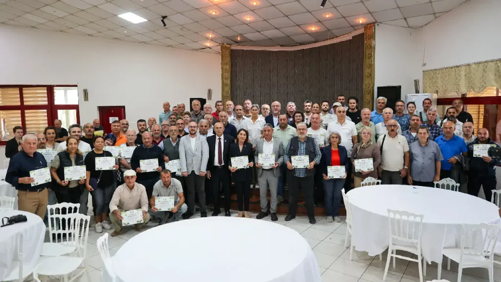 Buca’da “Sertifikalı Zeytin Budama Eğitimi” tamamlandı