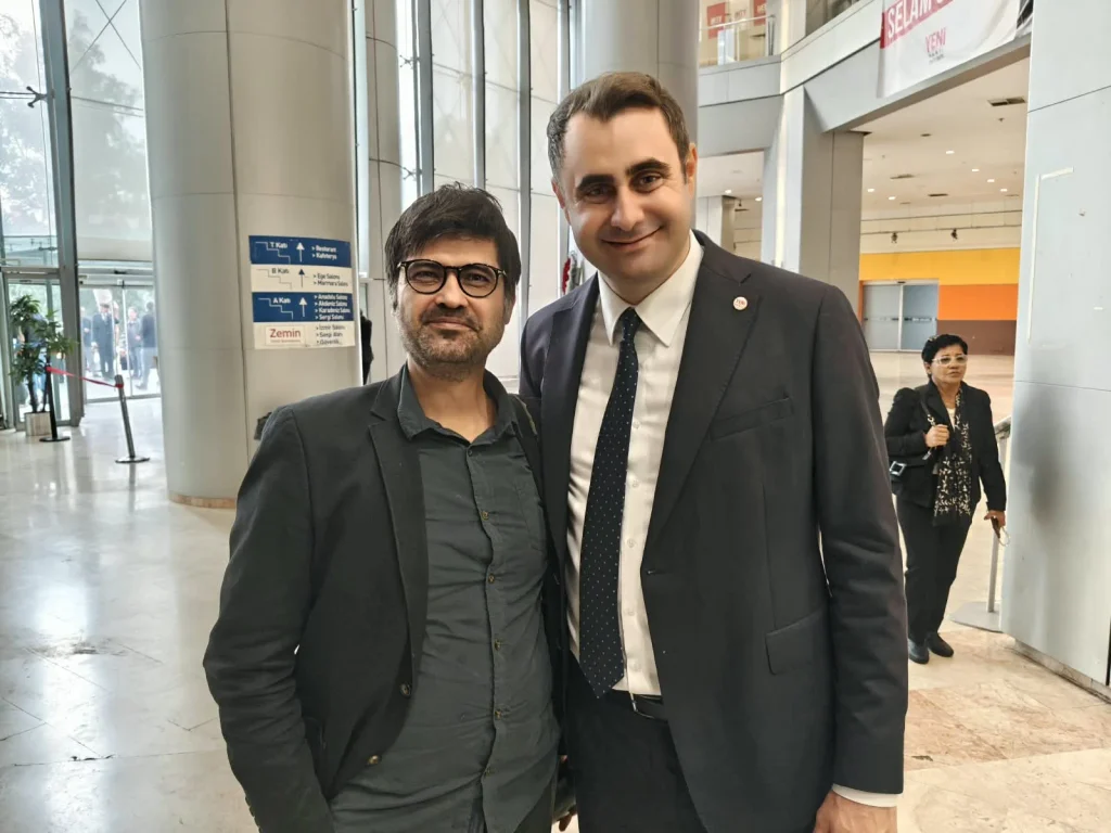 YENİ Parti İzmir İl Başkanı Güç’ten kongre sonrası ilk açıklama: "Ülkenin umuda ihtiyacı var, süreci tamamen değiştireceğiz!" 1 YENİ Parti İzmir İl Başkanı Güç’ten kongre sonrası ilk açıklama: "Ülkenin umuda ihtiyacı var, süreci tamamen değiştireceğiz!"