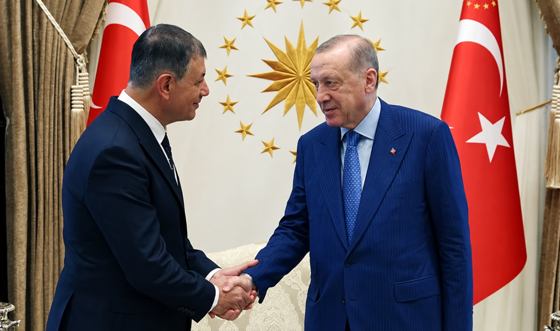İzmir Büyükşehir Belediye Başkanı Cemil Tugay’ın AK Parti’ye geçeceği iddiaları