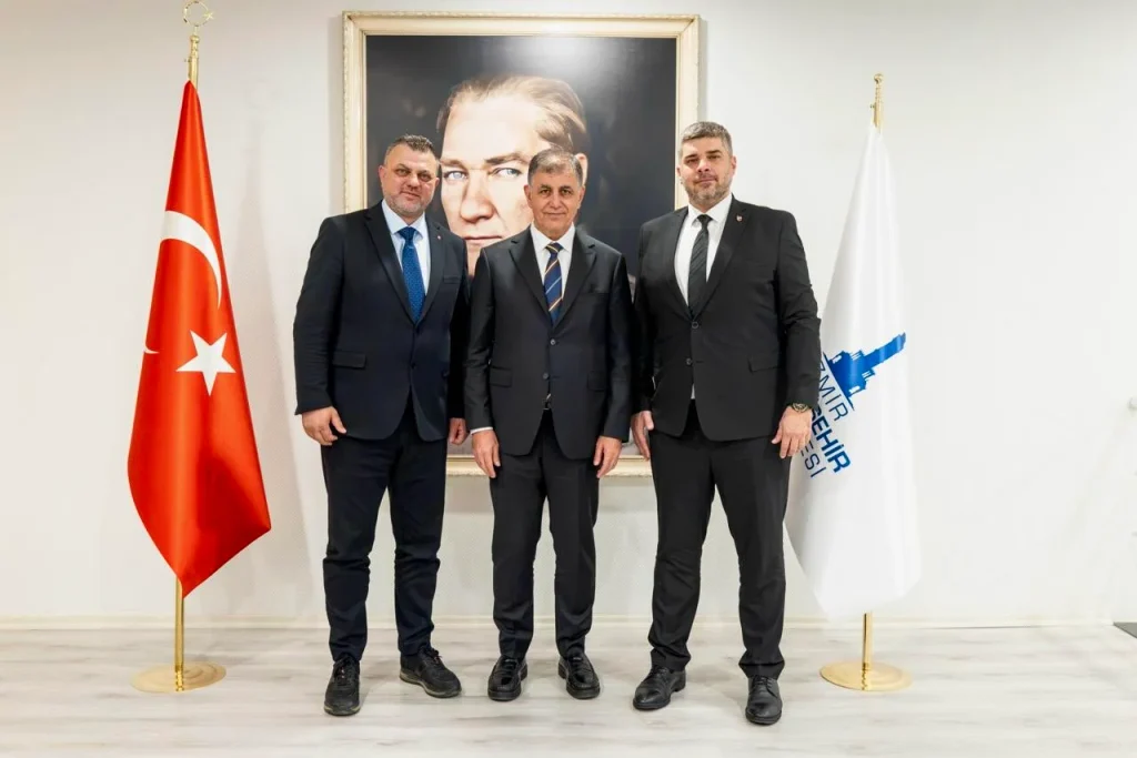 Karşıyaka Stadı zirvesi: Başkan Tugay'dan tam destek