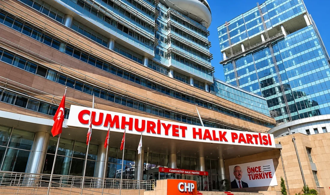 Mersin Büyükşehir Belediye Başkanı Vahap Seçer ile Yenişehir Belediye Başkanı