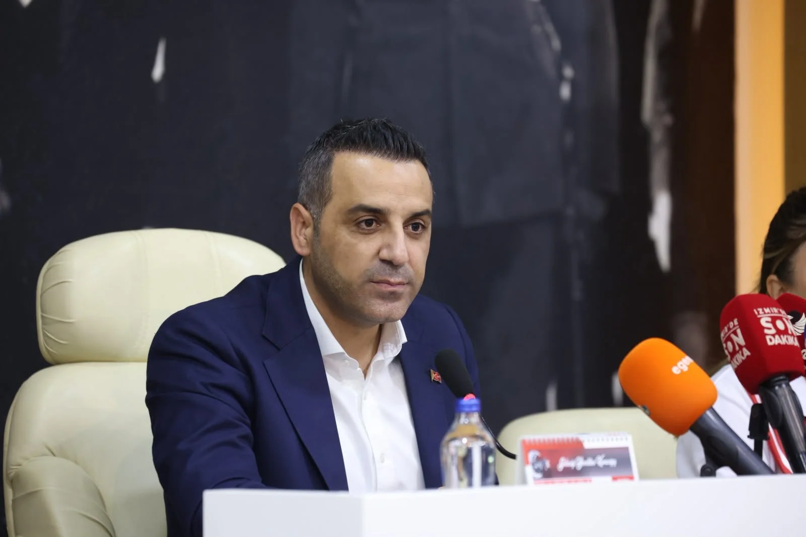 Çiğli Belediyesi'nin mali yol haritası çizildi: 2027 bütçesi belli oldu 1 Çiğli Belediyesi'nin mali yol haritası çizildi: 2027 bütçesi belli oldu