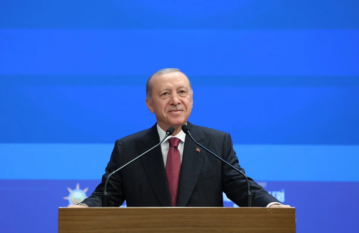 İzmir Büyükşehir Belediye Başkanı Cemil Tugay’ın AK Parti’ye katılımı resmileşti.