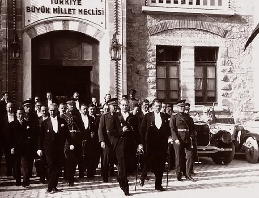 Cumhuriyet 103 yaşında: Bir milletin şahlanış ve bağımsızlık tarihi!