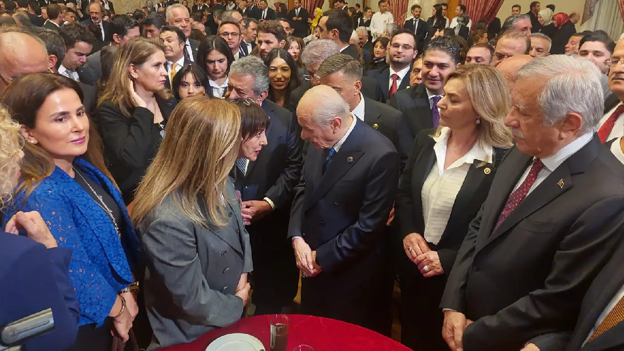 Bahçeli: Yeni Parti'den yenilikler bekliyoruz