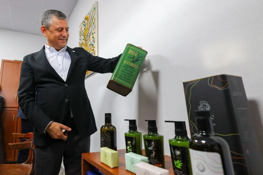 Özel zeytin üreticileriyle buluştu