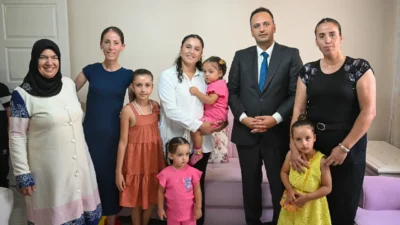 Bornova Belediye Başkanı Ömer Eşki, mahalle gezileri kapsamında Doğanlar Mahallesi
