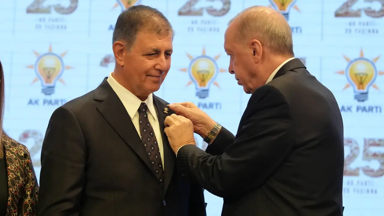 AK Partili İnan’dan Cemil Tugay açıklaması: “Şimdi İzmir vakti!"