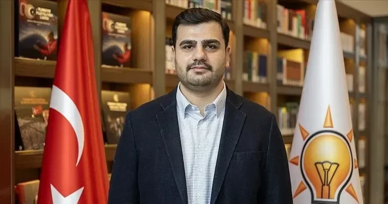 AK Parti Genel Sekreteri ve İzmir Milletvekili Eyyüp Kadir İnan,