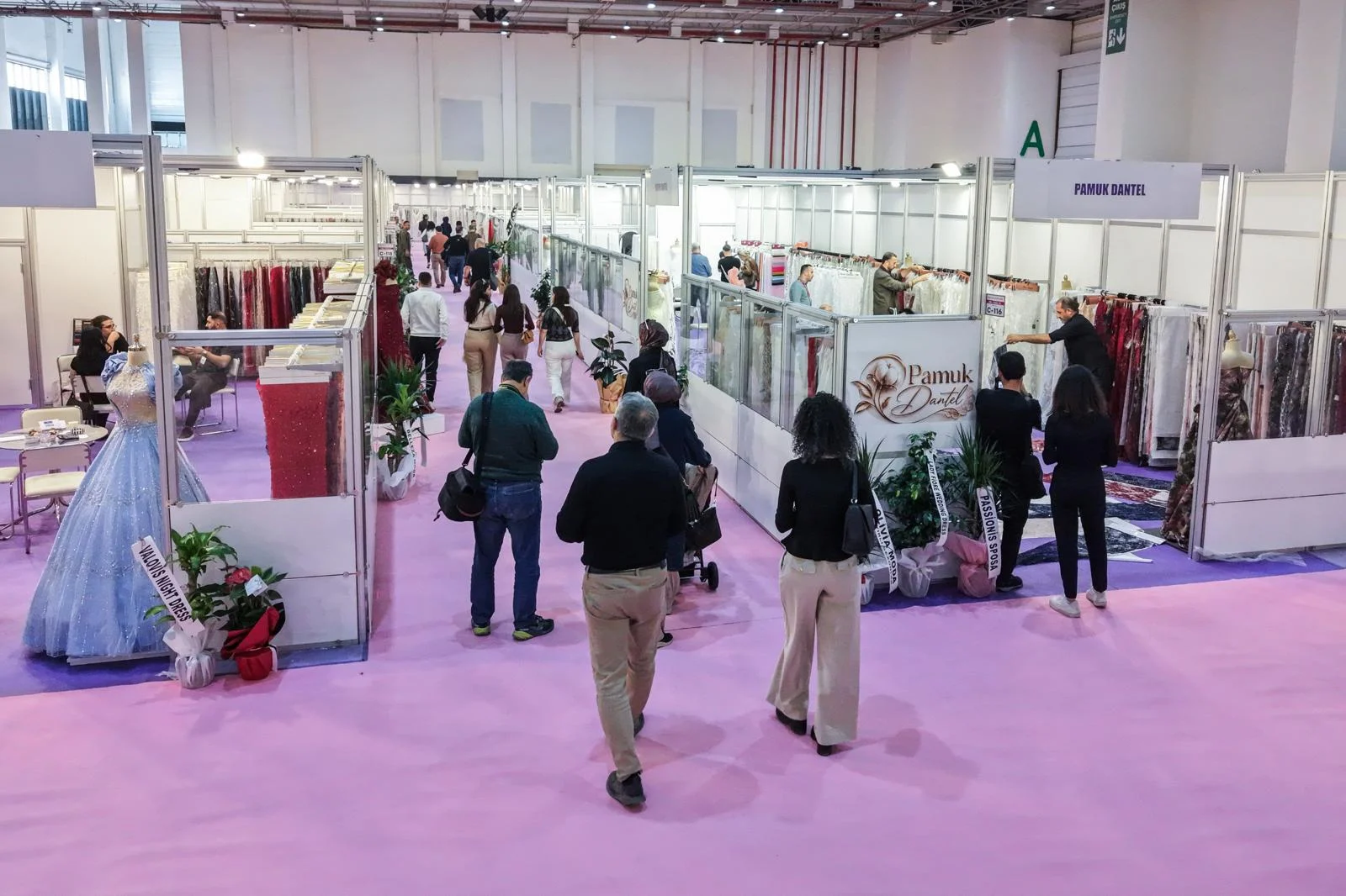 Fuar İzmir'de ihracat rekoru! Küresel tekstil devleri Fashion Prime'da buluştu