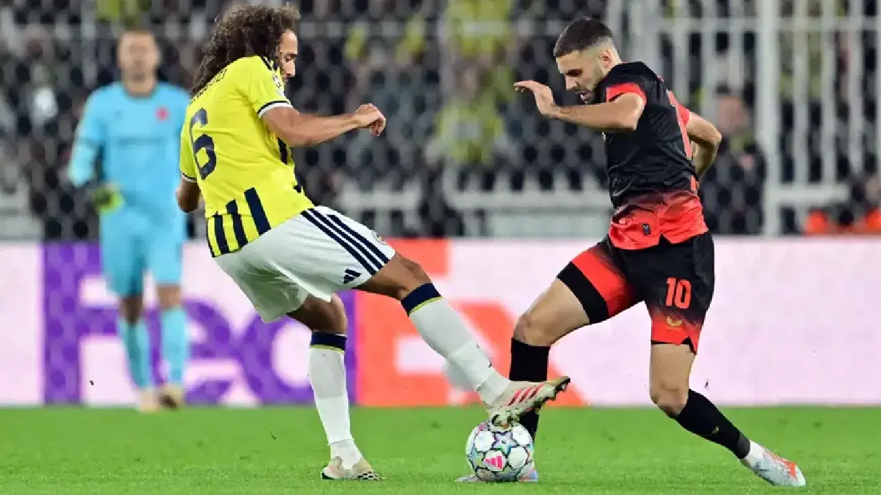 UEFA Şampiyonlar Ligi 3. haftasında Slavia Prag'ı konuk eden Fenerbahçe,