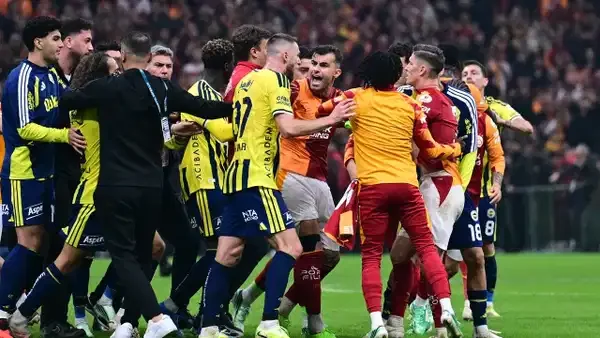 Galatasaray - Fenerbahçe derbisinin PFDK kararları açıklandı 1 Galatasaray - Fenerbahçe derbisinin PFDK kararları açıklandı