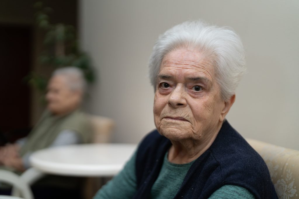 İzmir’in çınarlarına “anne sıcaklığı”nda bakım: Geriatri ek hizmet binası açıldı