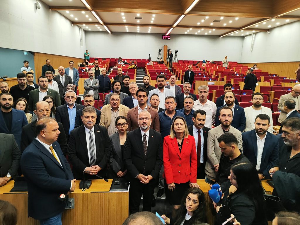 Cumhur İttifakı'ndan meclis boykotuna tepki