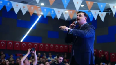 AK Parti, İzmir siyasetinde dengeleri tamamen değiştirecek açıklamalar ile Buca'da