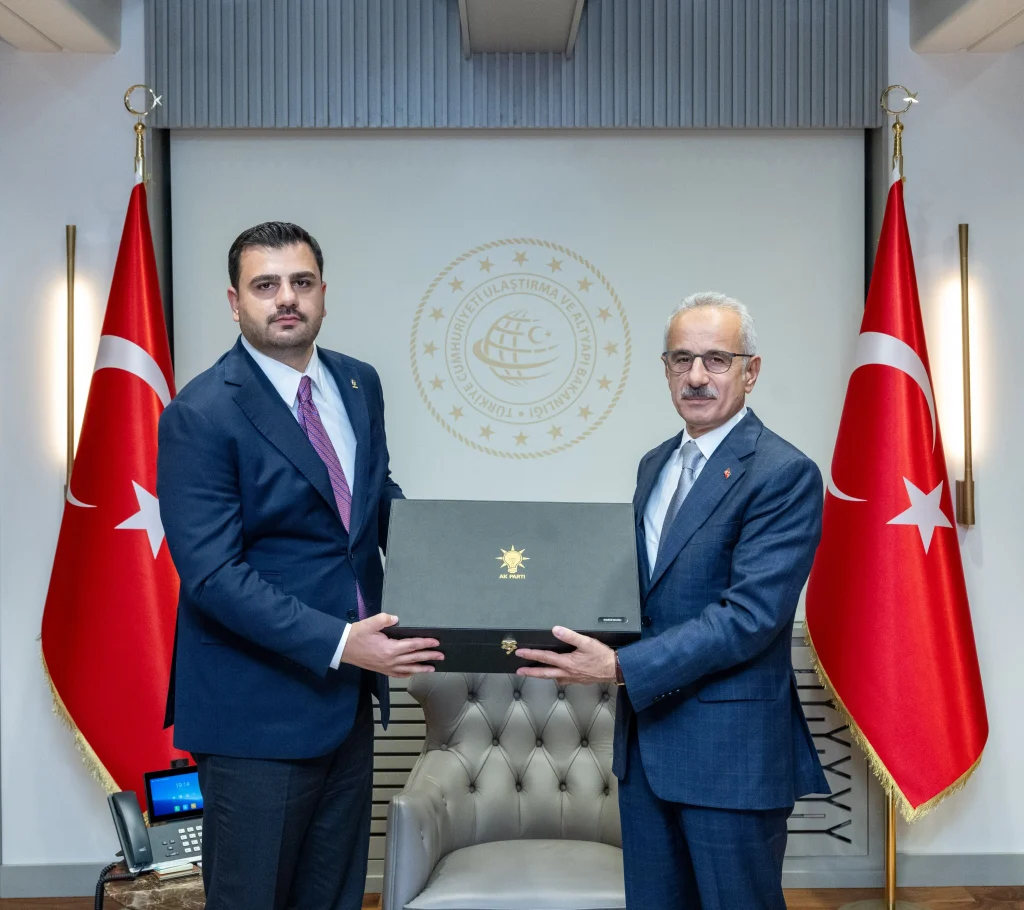 Ankara’da İzmir için ikinci mesai: Ulaştırma Bakanlığı’nda altyapı ve ulaşım zirvesi