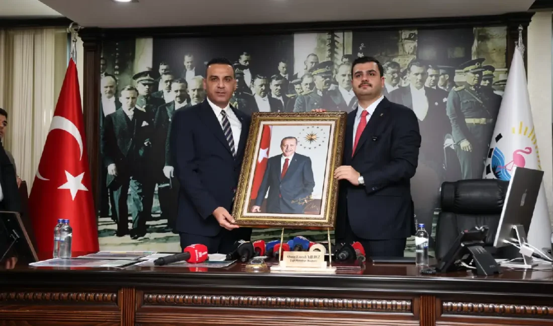 Çiğli Belediye Başkanı Onur Emrah Yıldız, AK Parti Genel Sekreteri