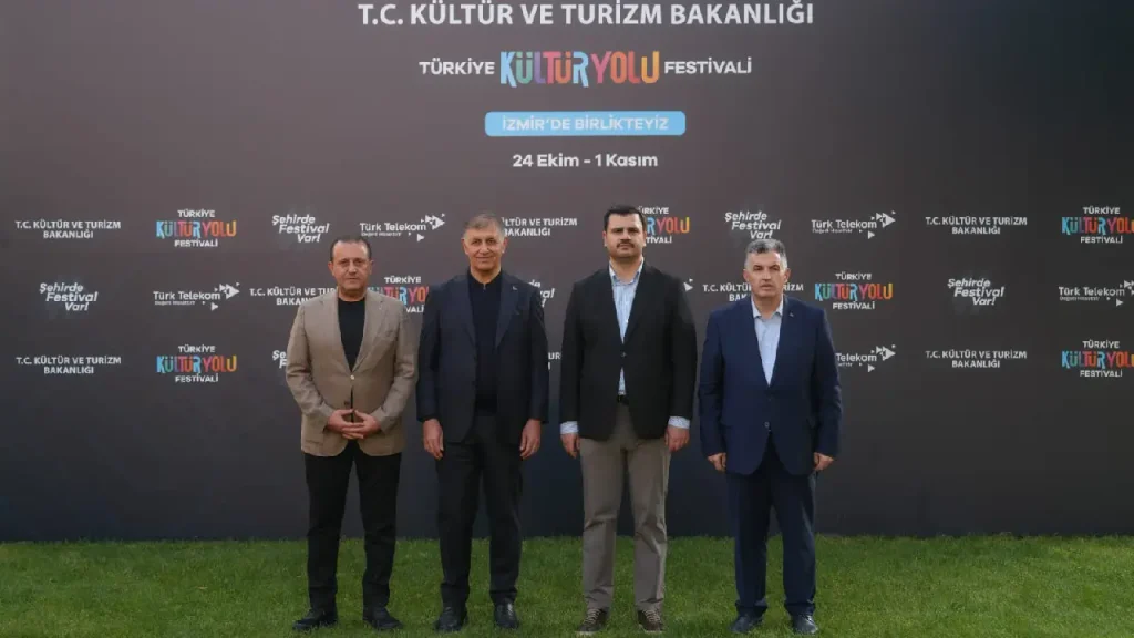 İnan'dan Kültür Yolu Festivali yorumu: "Cemil Tugay’ın ev sahipliğinde çok daha güçlü bir noktadayız" 2 İnan'dan Kültür Yolu Festivali yorumu: "Cemil Tugay’ın ev sahipliğinde çok daha güçlü bir noktadayız"