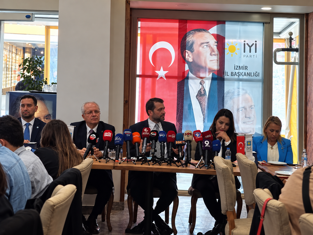 İYİ Parti Genel Sekreteri Özel'den flaş açıklamalar