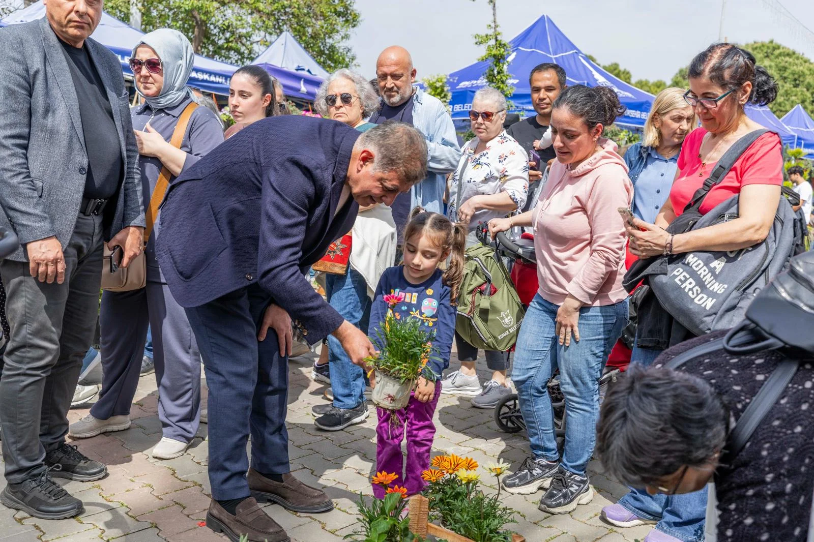 Kültürpark rengarenk ve mis gibi kokacak! İzmir'de üreticiden tüketiciye dev bal ve çiçek buluşması