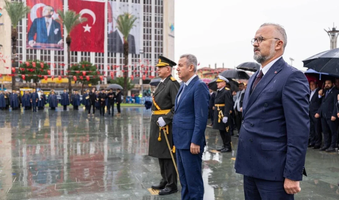 Türkiye Cumhuriyeti'nin 103. kuruluş yıl dönümü kutlamaları, Cumhuriyet Meydanı’nda düzenlenen