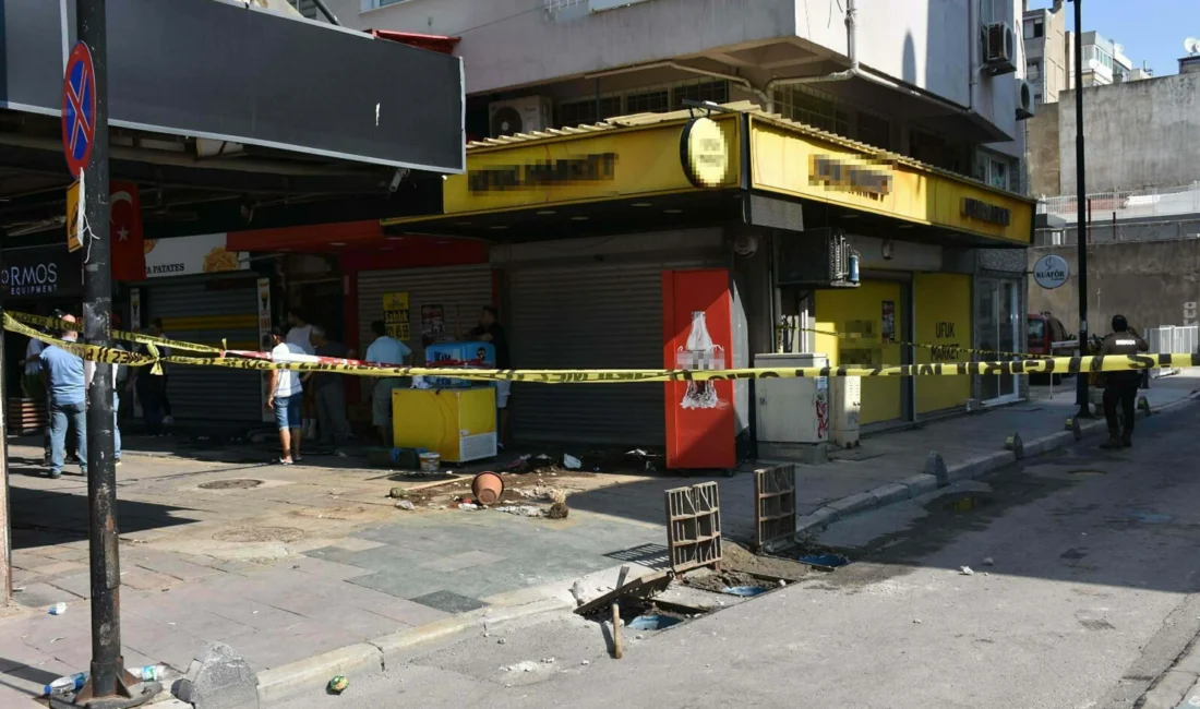 İzmir’de sağanak yağış sırasında su birikintisindeki elektrik akımına kapılan 2