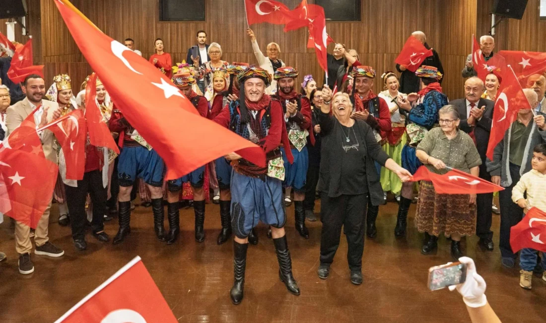 İzmir Büyükşehir Belediyesi Zübeyde Hanım Huzurevi’nde 29 Ekim Cumhuriyet Bayramı