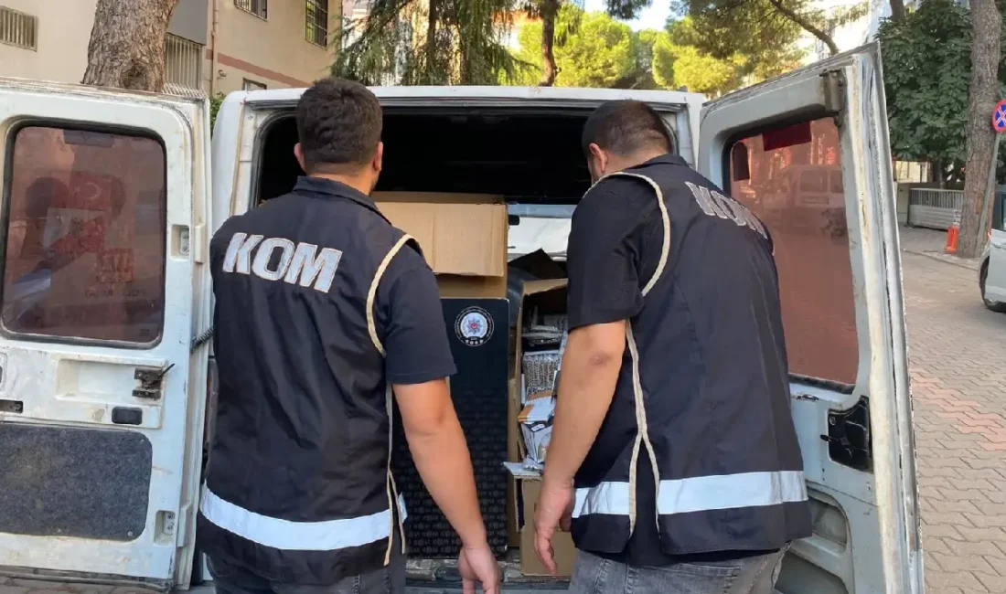 İzmir emniyetinin 5 farklı ilçede eş zamanlı düzenlediği kaçakçılık operasyonlarında