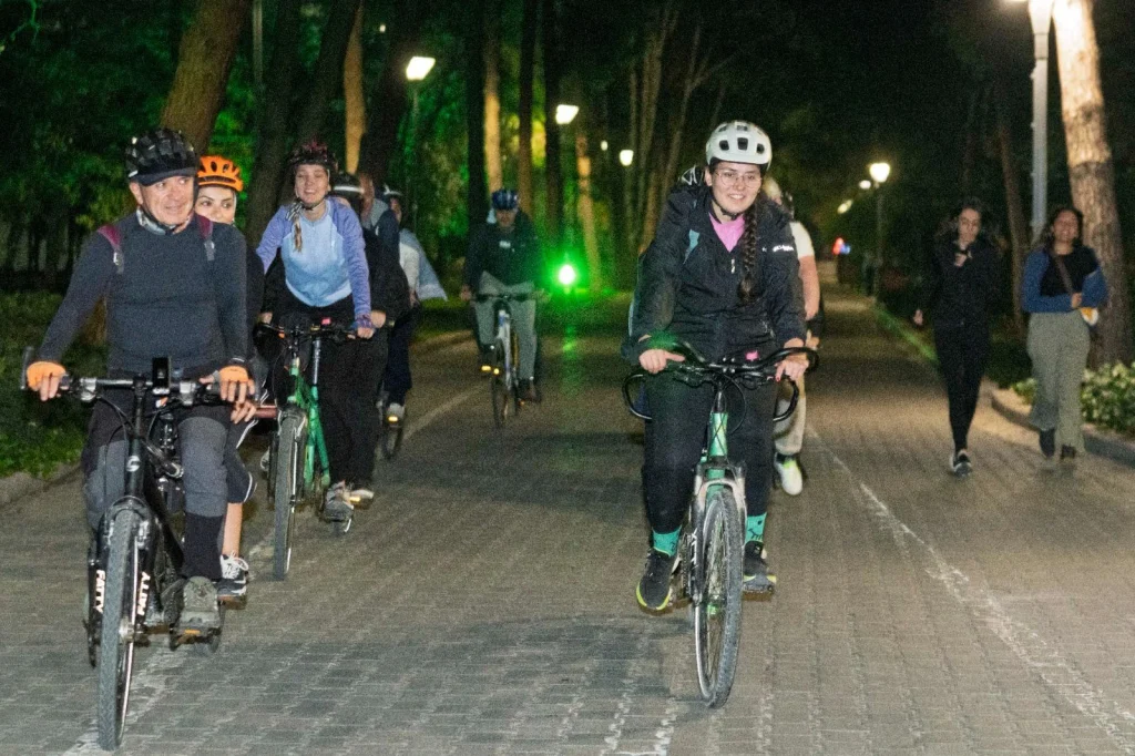 İzmir'de ilham veren dayanışma! Kültürpark'ta tandem bisikletlerle engelsiz tur...