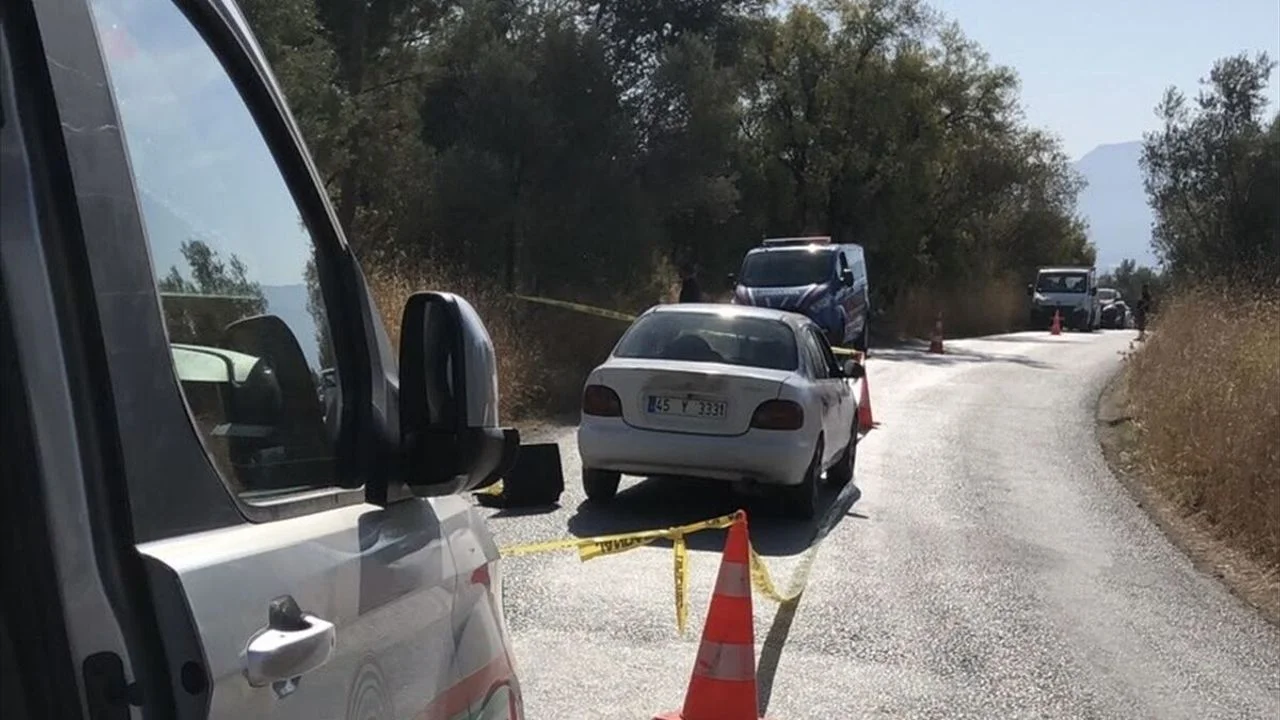 İzmir’in Kemalpaşa ilçesinde otomobilinde av tüfeğiyle vurularak öldürülmüş halde bulunan