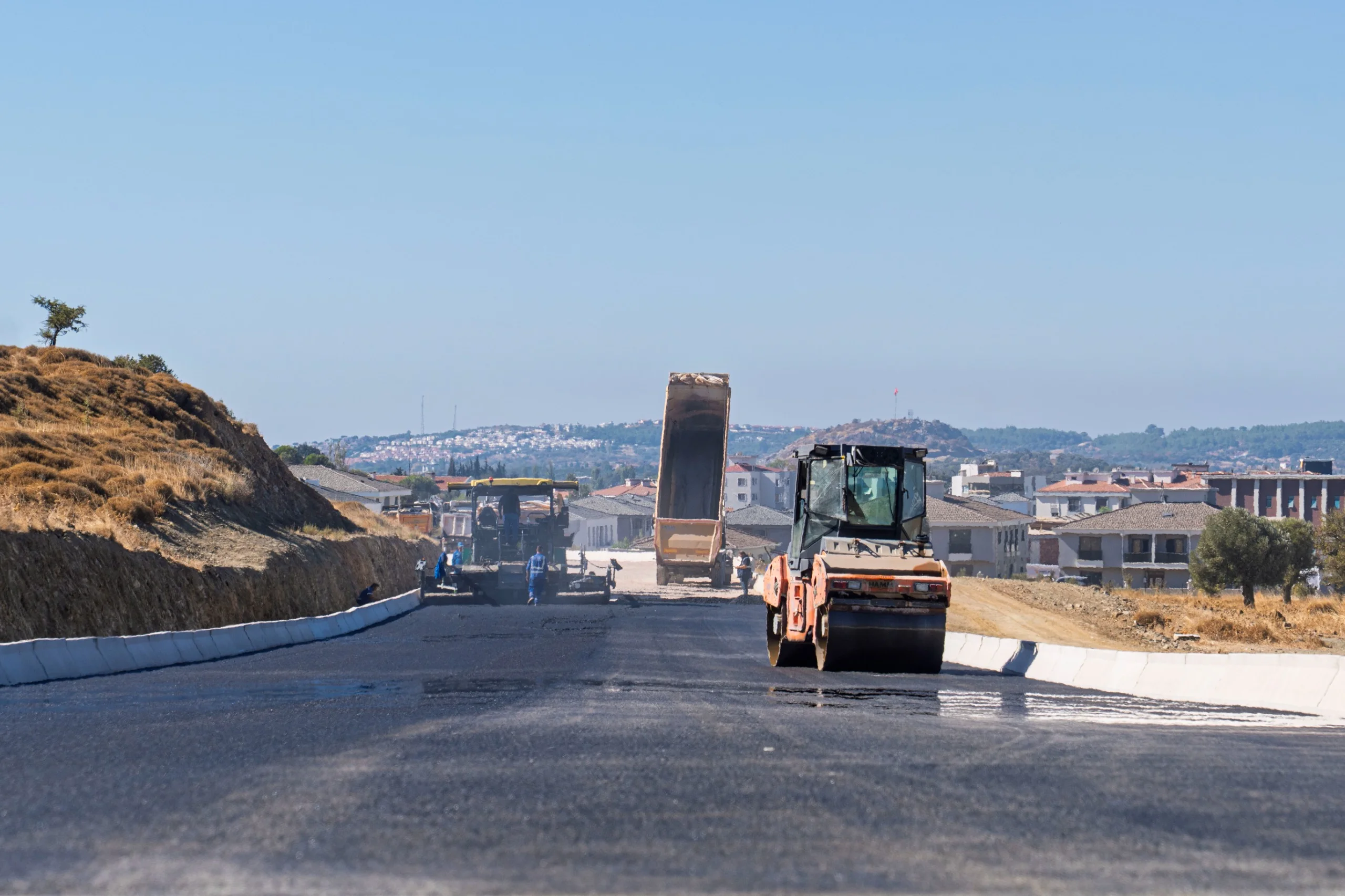 Seferihisar trafiğinde düğüm çözüldü! 40 dakikalık bekleyiş tarih oluyor...