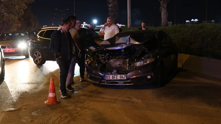 İzmir'de zincirleme kaza