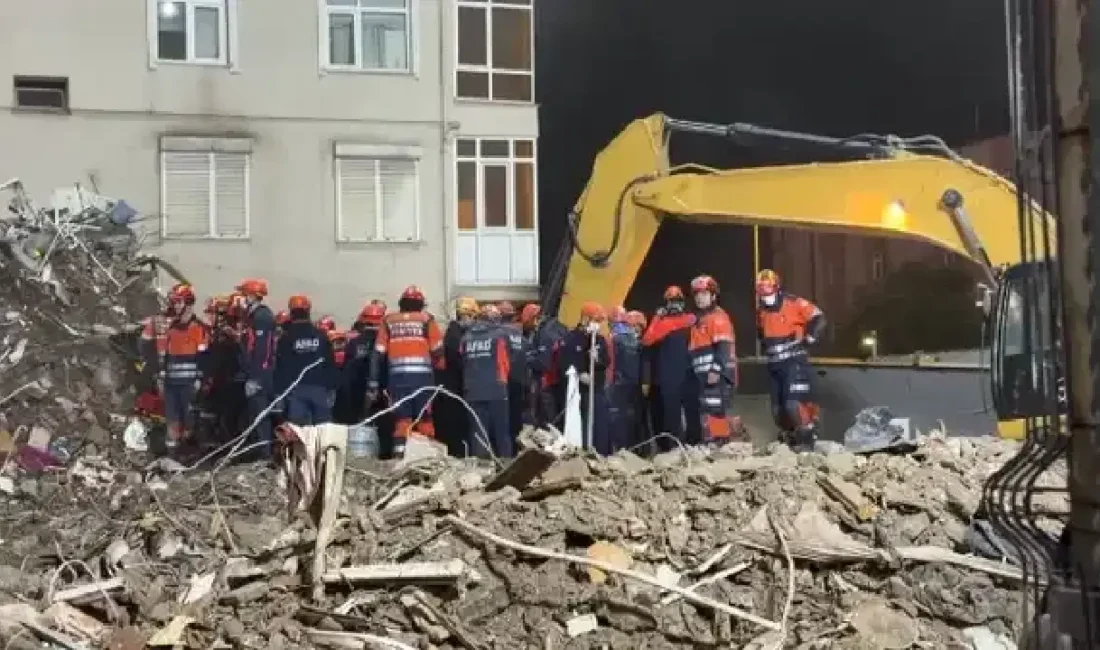 İstanbul Maltepe’de 7 katlı binanın alt 3 katının çökmesi sonucu