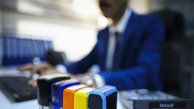 Kamu çalışanlarının görevdeyken aldıkları maaş ile emekli olduklarında bağlanan aylıklar