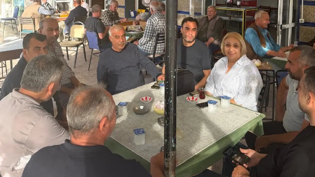 Başkan Şen pazar mesaisinde: “Her zaman vatandaşlarımızla iç içeyiz!”