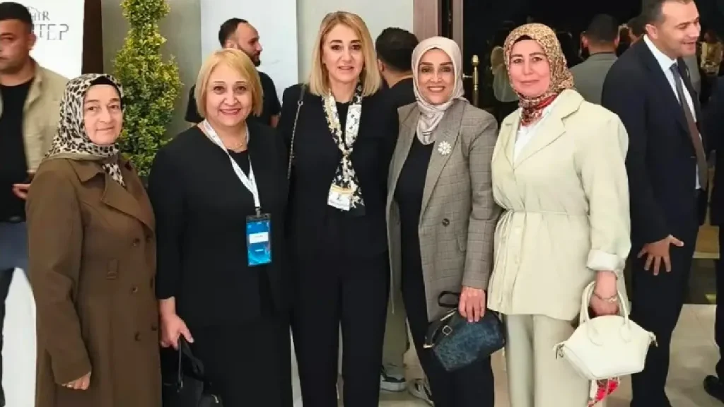 Şen Gaziantep’te Menderes’in Sesi Oldu 3 Şen Gaziantep’te Menderes’in Sesi Oldu