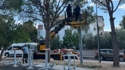 Menderes Belediyesi, Güvenli Menderes Projesi kapsamında parklarda kamera bakım, onarım