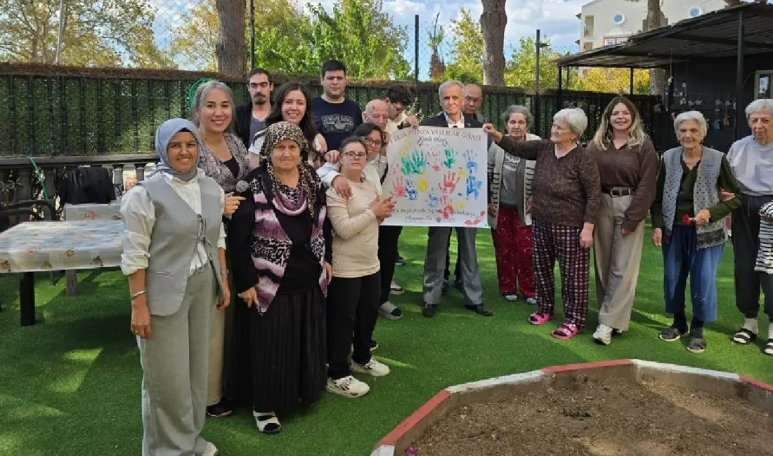 Menderes Belediyesi, Engelsiz Çocuk Evi’nden yararlanan engelli bireyler ile birlikte