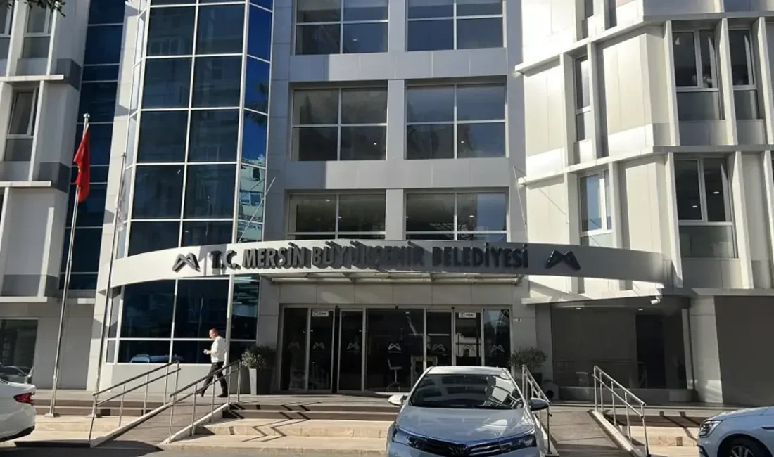 Türkiye Belediyeler Birliği ve Mersin Büyükşehir Belediye Başkanı Vahap Seçer,
