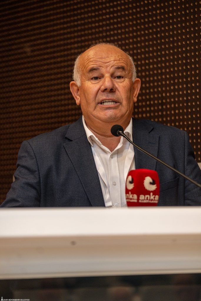 İzmir İleri Yaş Sempozyumu’nda gündem: Afetlerde yaşlıların güvenliği 3 İzmir İleri Yaş Sempozyumu’nda gündem: Afetlerde yaşlıların güvenliği