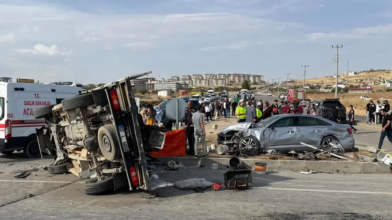 Kahramanmaraş’ta MHP Kahramanmaraş Milletvekili Zuhal Karakoç ve İl Başkanı Mansur