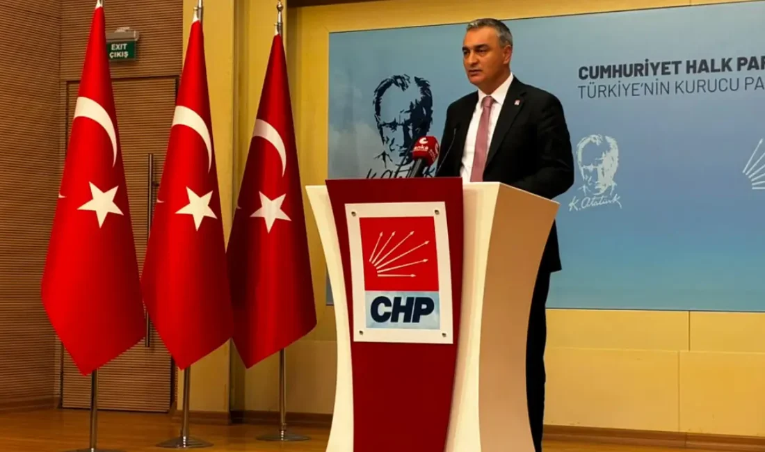 CHP Parti Sözcüsü Müslim Sarı, son dönemde yaşanan belediye başkanı