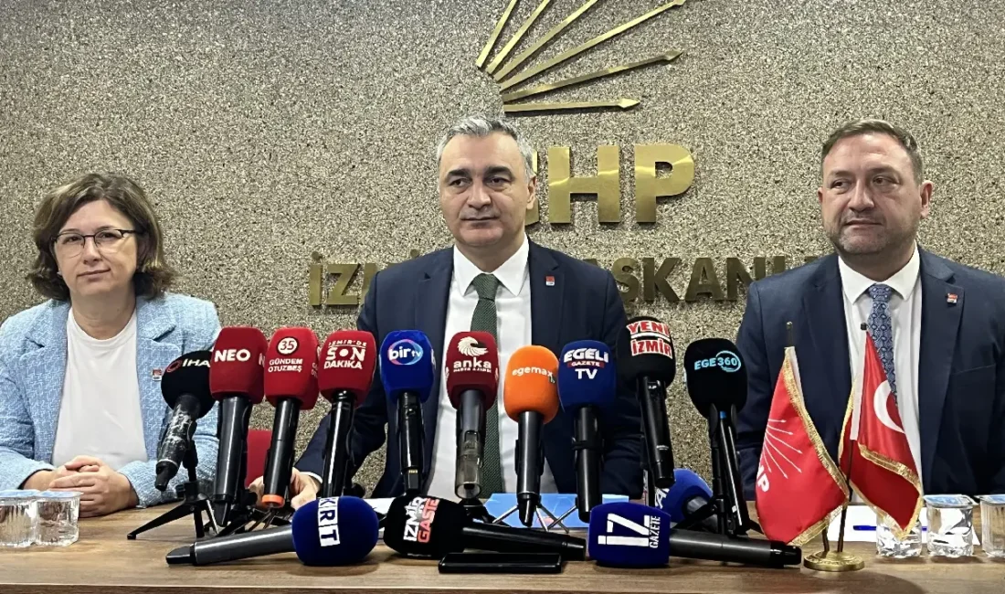CHP Genel Başkan Yardımcısı ve Parti Sözcüsü Müslim Sarı, İzmir