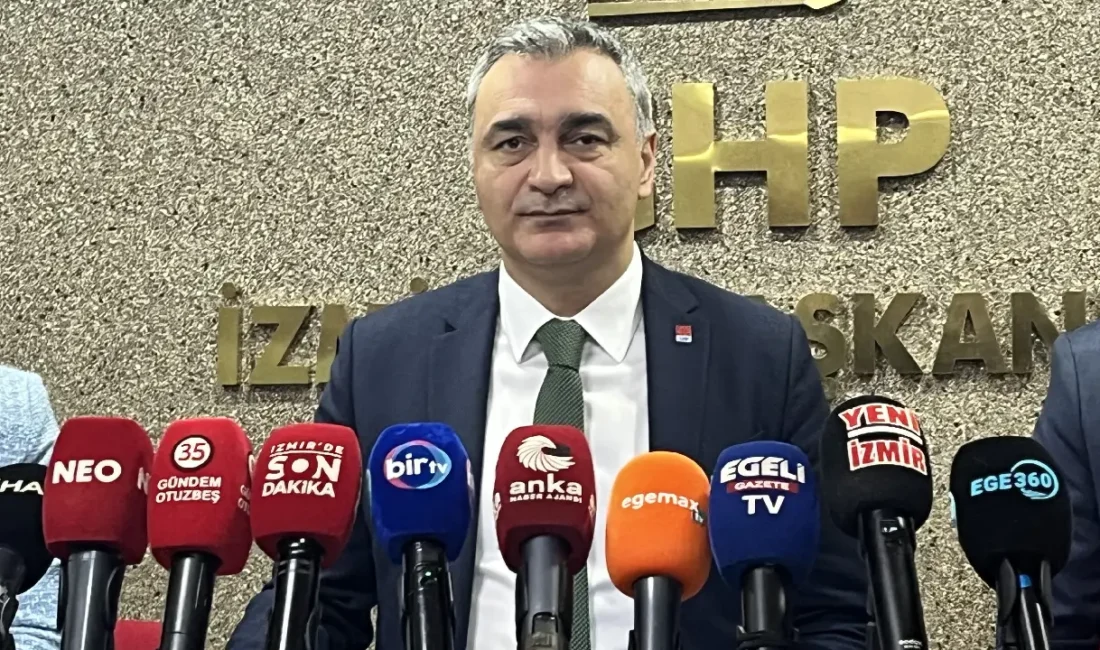 CHP Genel Başkan Yardımcısı ve Parti Sözcüsü Müslim Sarı, İzmir’de
