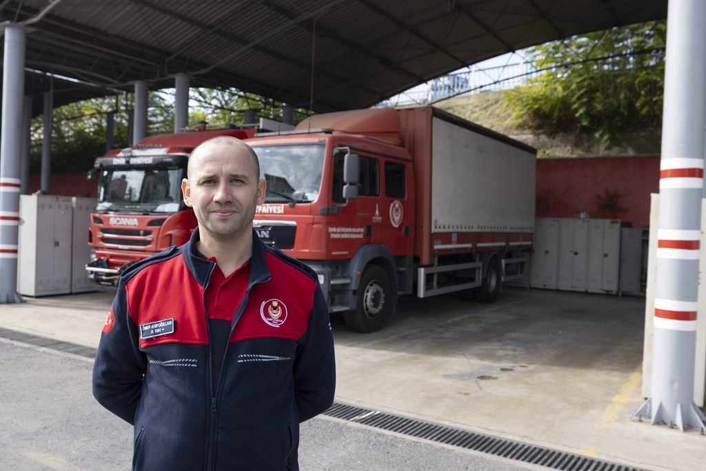 30 Ekim’in kahramanları o günü unutamıyor: Enkaz başında umut ve acı 10 30 Ekim’in kahramanları o günü unutamıyor: Enkaz başında umut ve acı