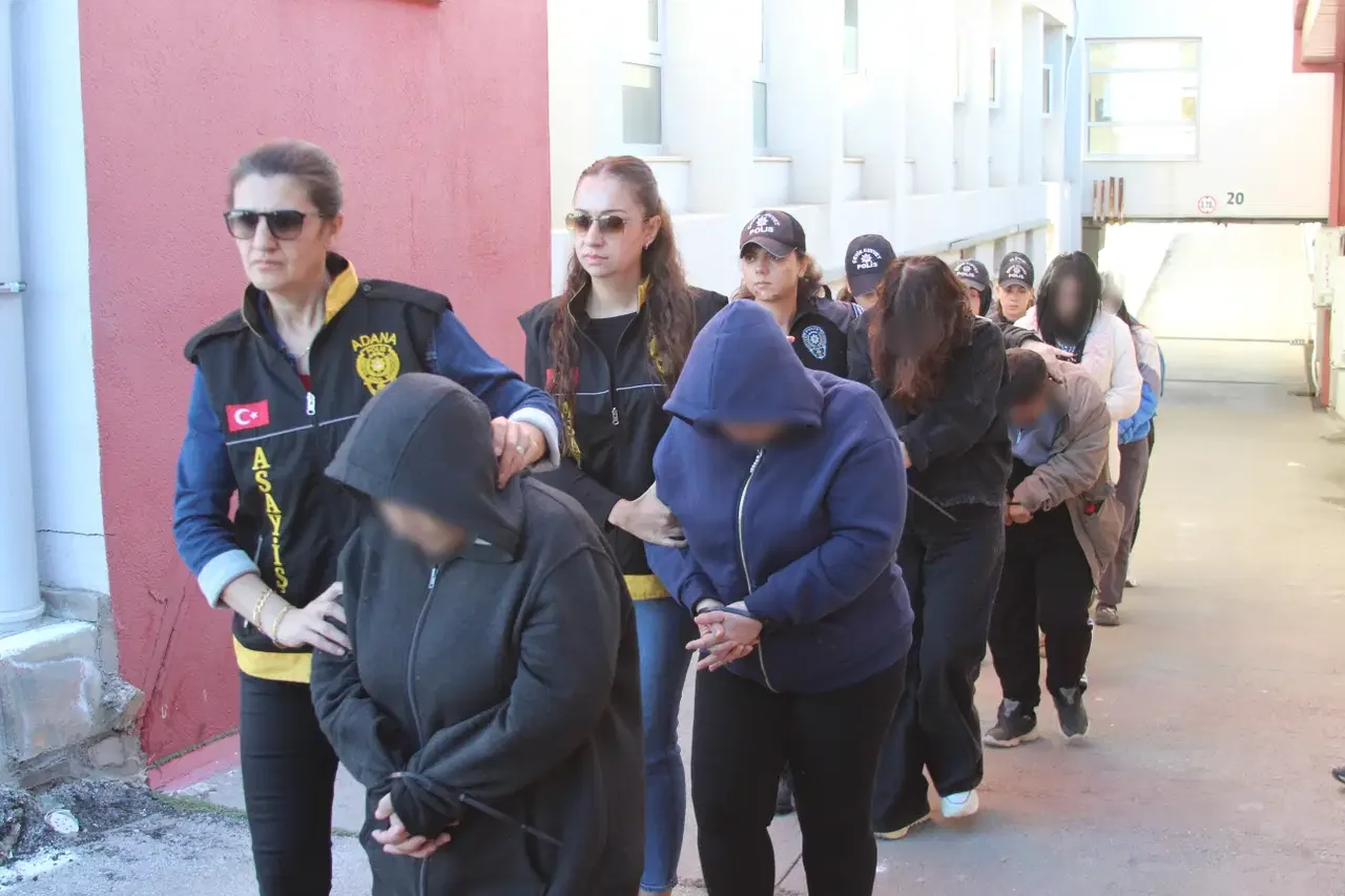 Adana merkezli 7 ilde, kurgulanmış ve sahte kaza tutanaklarıyla 17