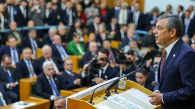 YENİ Parti Genel Başkanı Özgür Özel, TBMM'deki haftalık grup toplantısında